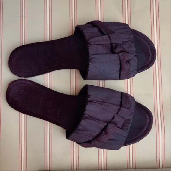 🥀 The Row Oxblood Satin "Ellen" Slide Sandals Sz EU 37.5 / US 7 🥀 - Picture 4 of 12